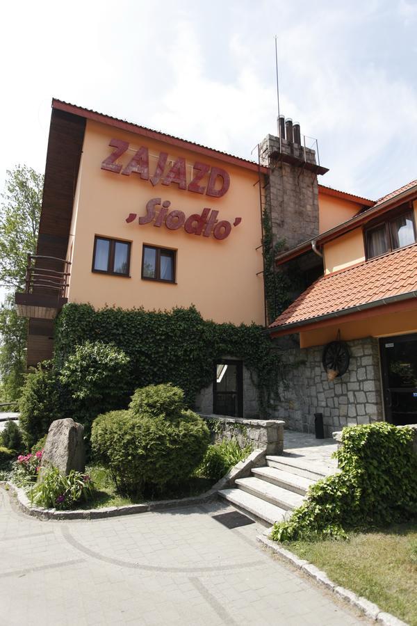 Zajazd Siodlo Hotel&Restauracja Kobyla Góra Extérieur photo
