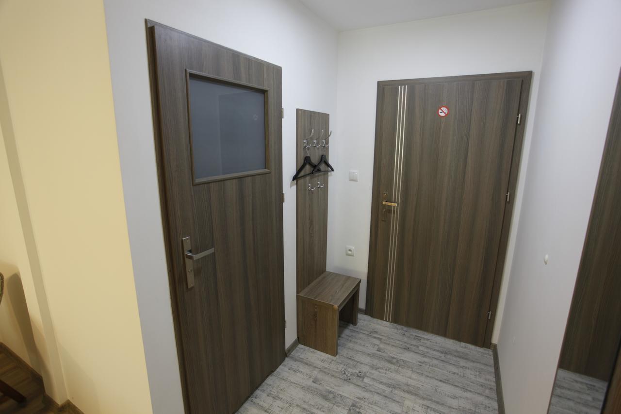 Zajazd Siodlo Hotel&Restauracja Kobyla Góra Extérieur photo
